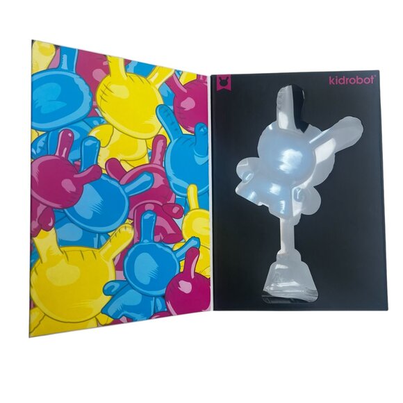 Wendigo Cyan Balloon 8" Dunny – Kidrobot - Picture 5 of 11